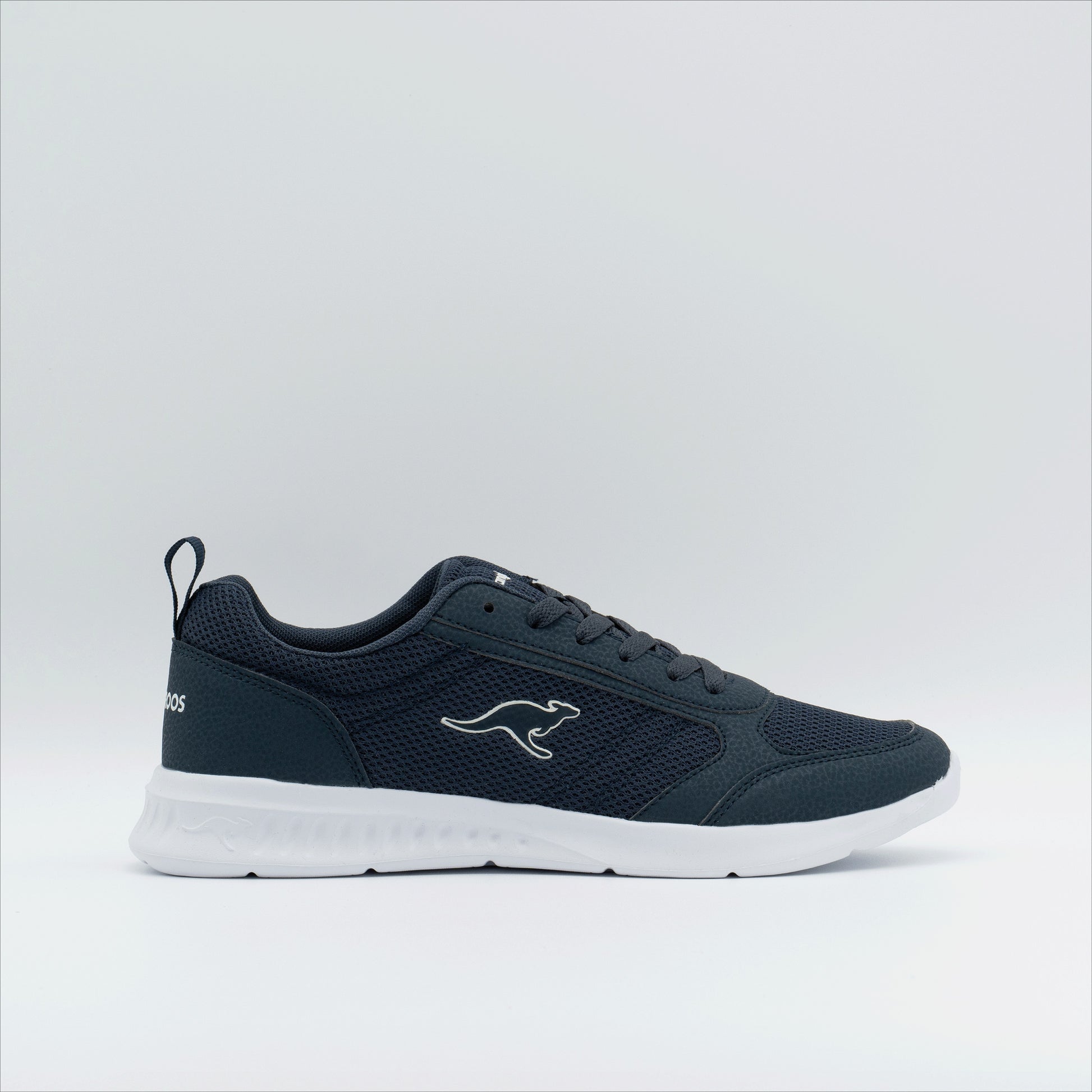 #color_dk-navy-white