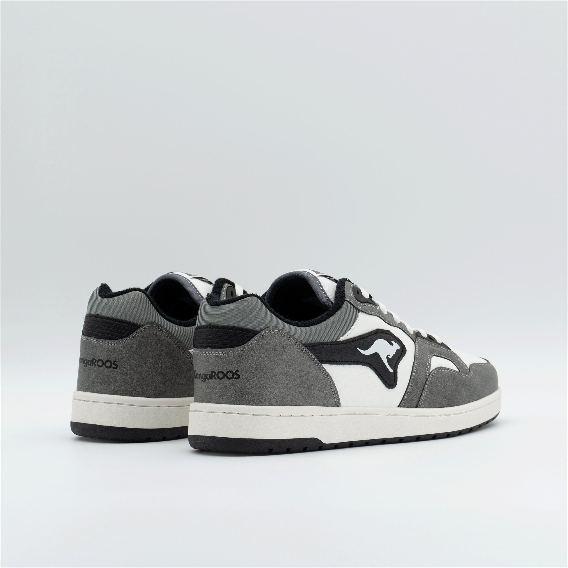 #color_ultimate-grey-jet-black