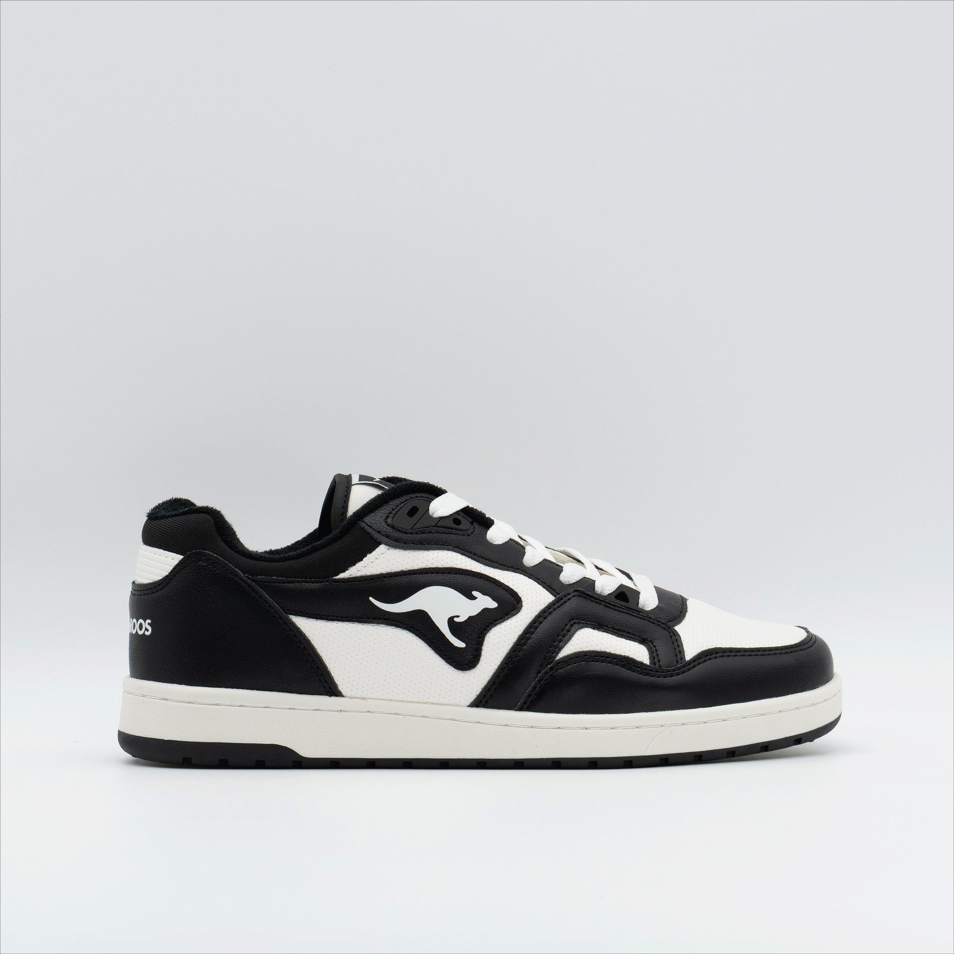 #color_jet-black-white