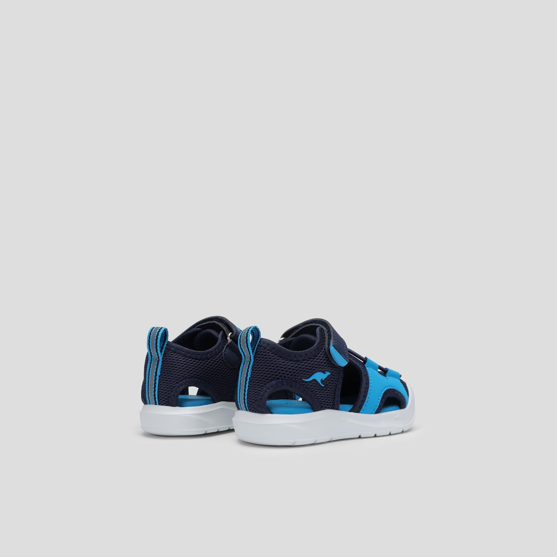 #color_dk-navy-sky