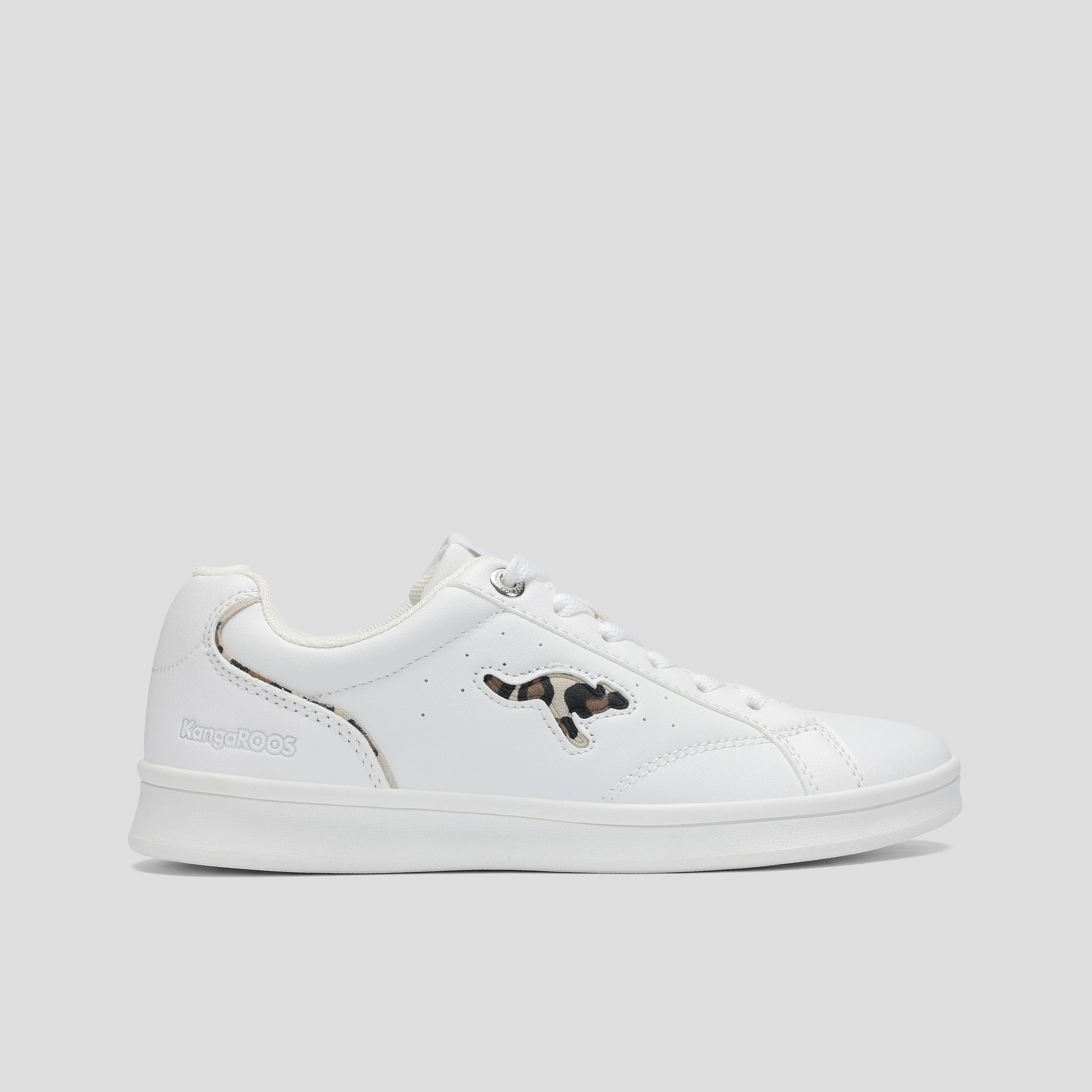 #color_white-leo