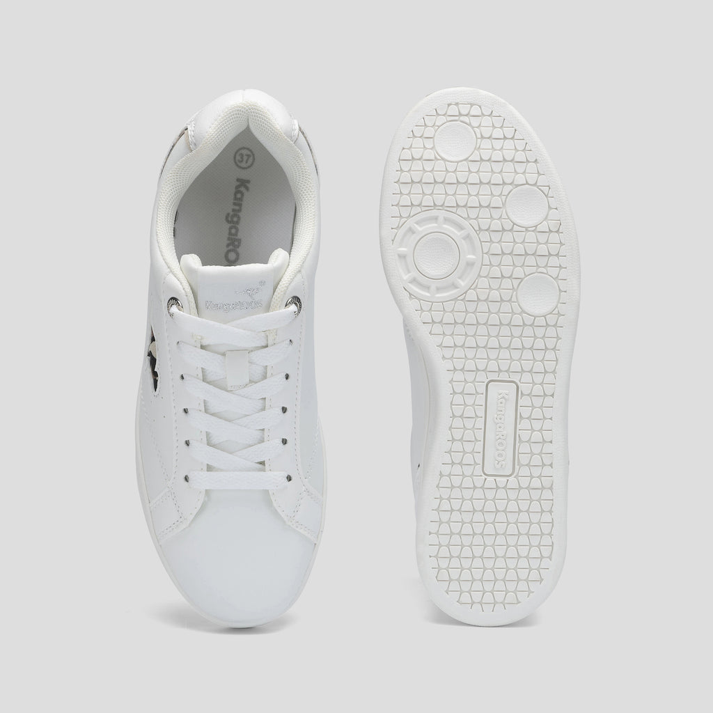 #color_white-leo