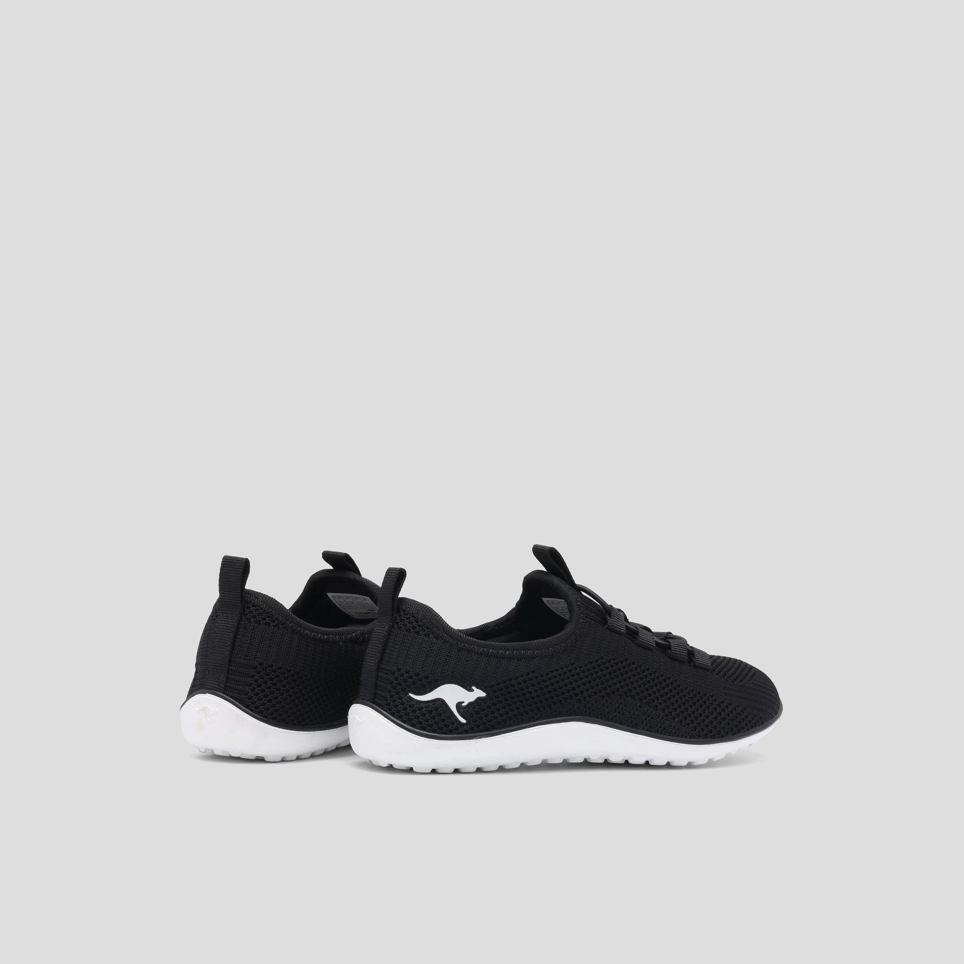 #color_jet-black-white